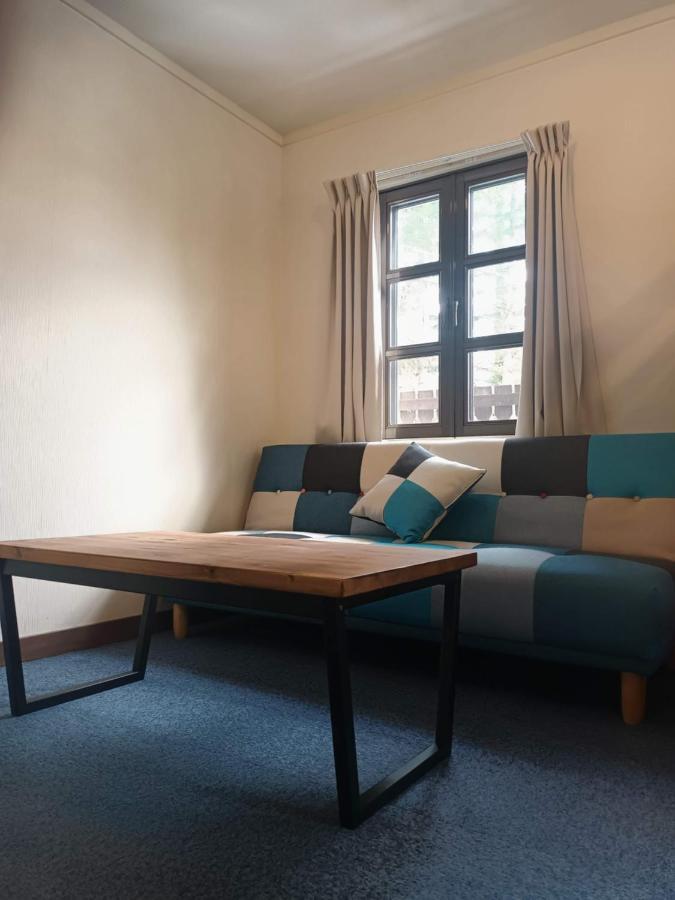 K'S House Hakuba Alps - Travelers Hostel Екстер'єр фото