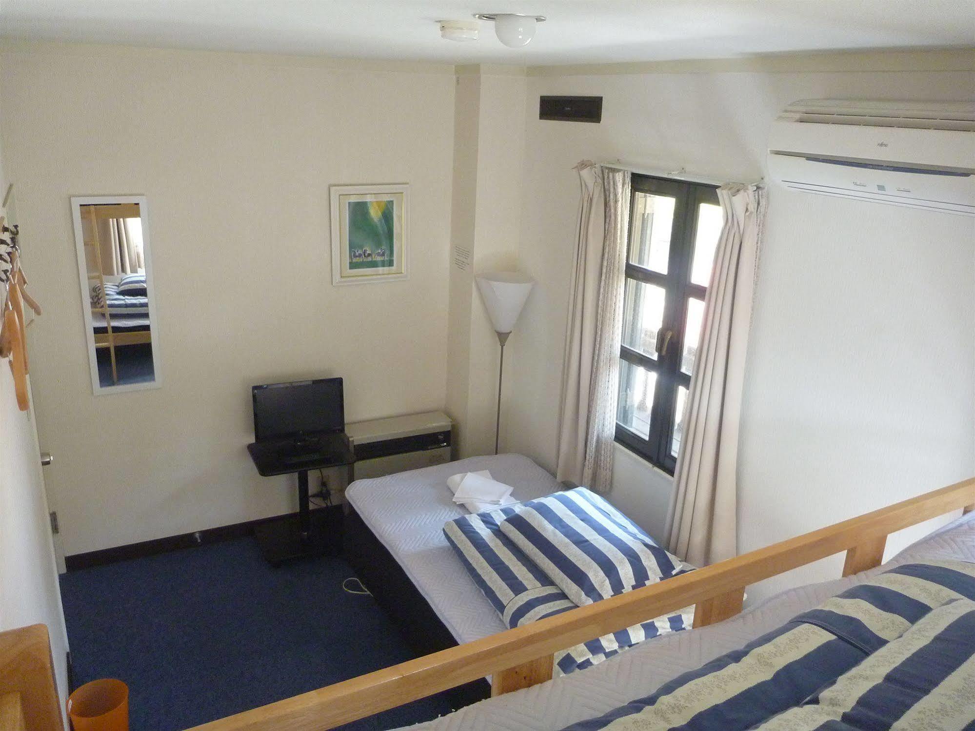 K'S House Hakuba Alps - Travelers Hostel Екстер'єр фото