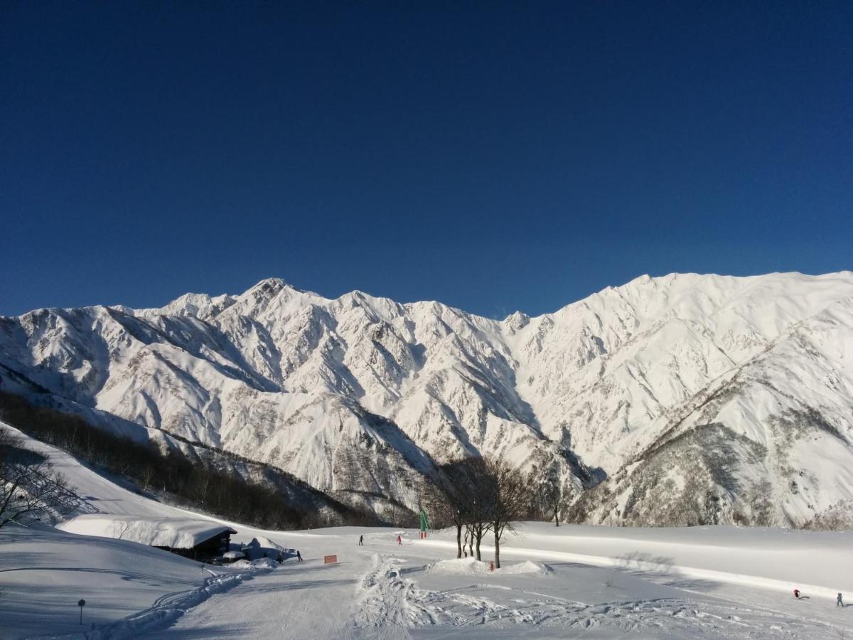 K'S House Hakuba Alps - Travelers Hostel Екстер'єр фото